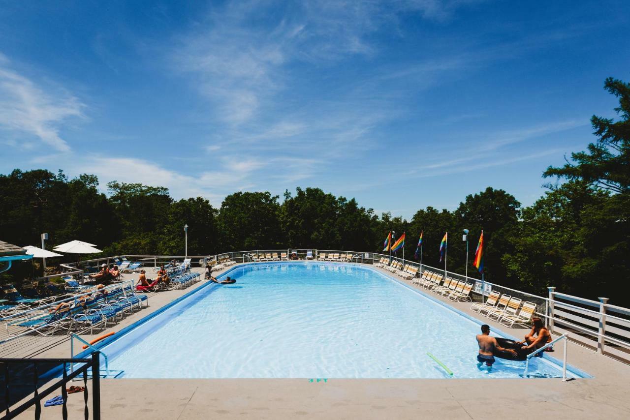Rainbow Mountain Resort - Lgbtq Friendly إيست سترودسبورغ المظهر الخارجي الصورة
